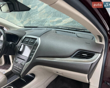 Фиолетовый Линкольн МКС, объемом двигателя 2 л и пробегом 86 тыс. км за 18250 $, фото 8 на Automoto.ua