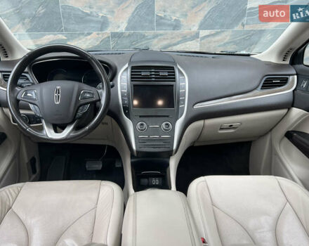 Фиолетовый Линкольн МКС, объемом двигателя 2 л и пробегом 86 тыс. км за 18250 $, фото 4 на Automoto.ua