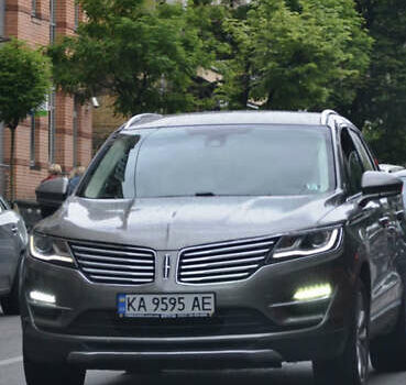 Коричневий Лінкольн МКС, об'ємом двигуна 2 л та пробігом 177 тис. км за 15500 $, фото 1 на Automoto.ua