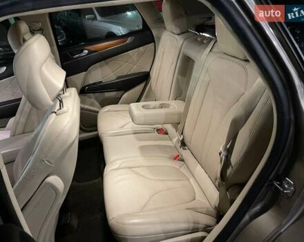 Коричневый Линкольн МКС, объемом двигателя 2 л и пробегом 154 тыс. км за 17400 $, фото 1 на Automoto.ua