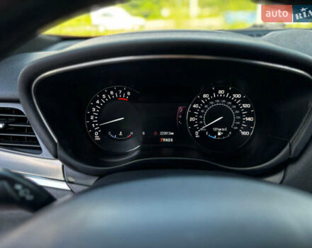 Красный Линкольн МКС, объемом двигателя 2 л и пробегом 224 тыс. км за 13000 $, фото 8 на Automoto.ua