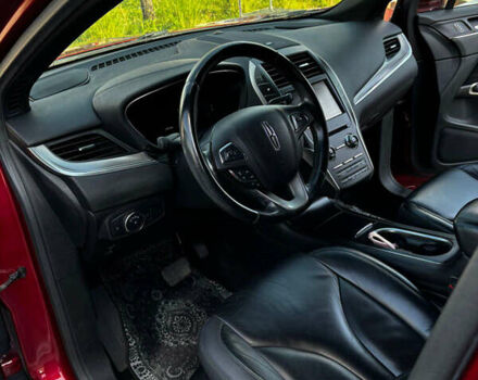 Красный Линкольн МКС, объемом двигателя 2 л и пробегом 224 тыс. км за 13000 $, фото 6 на Automoto.ua