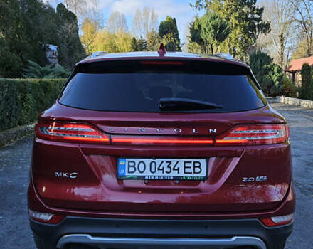 Красный Линкольн МКС, объемом двигателя 2 л и пробегом 175 тыс. км за 15700 $, фото 5 на Automoto.ua