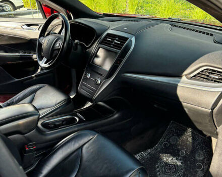 Красный Линкольн МКС, объемом двигателя 2 л и пробегом 224 тыс. км за 13000 $, фото 9 на Automoto.ua