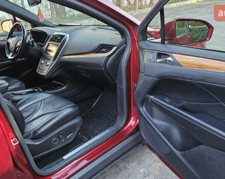 Красный Линкольн МКС, объемом двигателя 2 л и пробегом 175 тыс. км за 15700 $, фото 9 на Automoto.ua