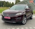 Красный Линкольн МКС, объемом двигателя 2 л и пробегом 271 тыс. км за 11750 $, фото 1 на Automoto.ua