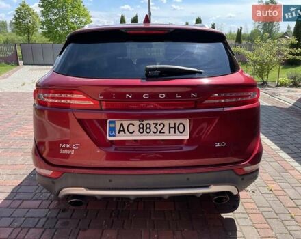 Красный Линкольн МКС, объемом двигателя 2 л и пробегом 133 тыс. км за 12500 $, фото 3 на Automoto.ua