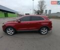 Красный Линкольн МКС, объемом двигателя 2 л и пробегом 150 тыс. км за 16000 $, фото 1 на Automoto.ua