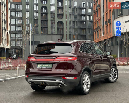 Красный Линкольн МКС, объемом двигателя 2 л и пробегом 51 тыс. км за 17490 $, фото 7 на Automoto.ua