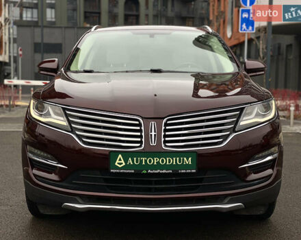 Красный Линкольн МКС, объемом двигателя 2 л и пробегом 51 тыс. км за 17490 $, фото 6 на Automoto.ua