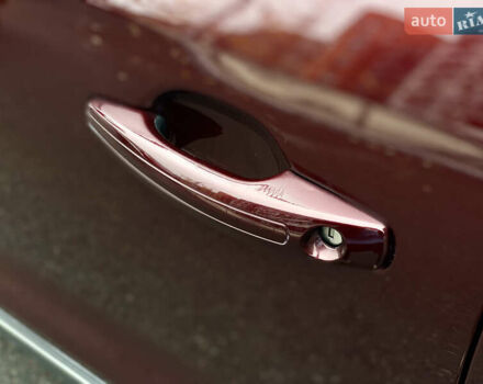 Красный Линкольн МКС, объемом двигателя 2 л и пробегом 51 тыс. км за 17490 $, фото 13 на Automoto.ua
