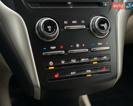 Красный Линкольн МКС, объемом двигателя 2 л и пробегом 51 тыс. км за 17490 $, фото 34 на Automoto.ua