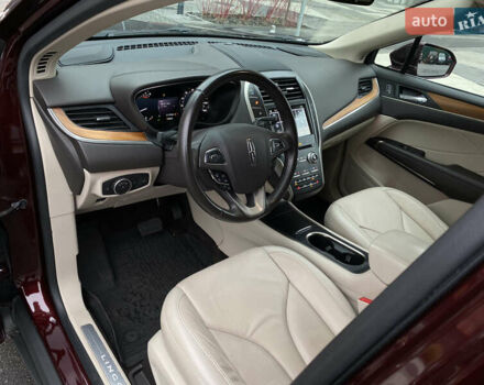 Красный Линкольн МКС, объемом двигателя 2 л и пробегом 51 тыс. км за 17490 $, фото 26 на Automoto.ua