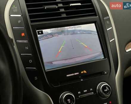 Красный Линкольн МКС, объемом двигателя 2 л и пробегом 51 тыс. км за 17490 $, фото 35 на Automoto.ua