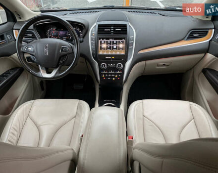 Красный Линкольн МКС, объемом двигателя 2 л и пробегом 51 тыс. км за 17490 $, фото 30 на Automoto.ua