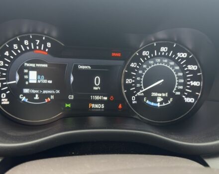 Червоний Лінкольн МКС, об'ємом двигуна 2 л та пробігом 115 тис. км за 21000 $, фото 17 на Automoto.ua