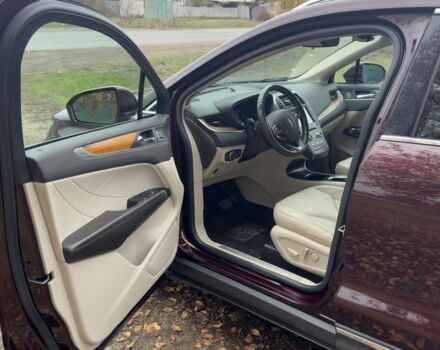 Червоний Лінкольн МКС, об'ємом двигуна 2 л та пробігом 115 тис. км за 21000 $, фото 9 на Automoto.ua