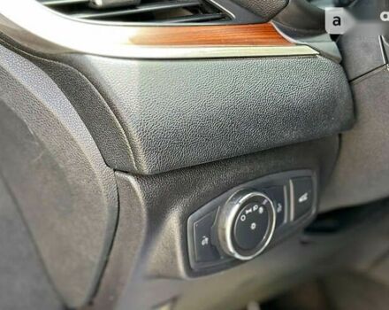 Лінкольн МКС, об'ємом двигуна 2 л та пробігом 44 тис. км за 25500 $, фото 11 на Automoto.ua