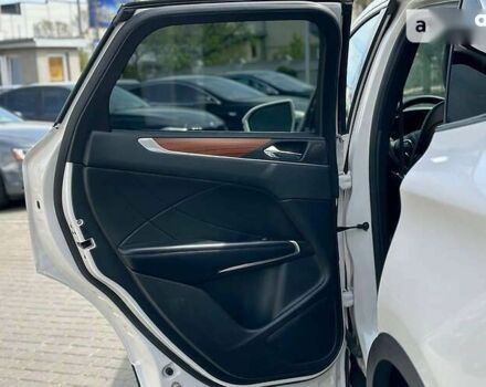 Лінкольн МКС, об'ємом двигуна 2 л та пробігом 44 тис. км за 25500 $, фото 16 на Automoto.ua