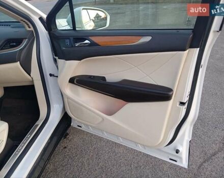 Линкольн МКС, объемом двигателя 2 л и пробегом 256 тыс. км за 13200 $, фото 6 на Automoto.ua