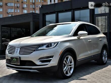 Линкольн МКС, объемом двигателя 2 л и пробегом 81 тыс. км за 20999 $, фото 1 на Automoto.ua