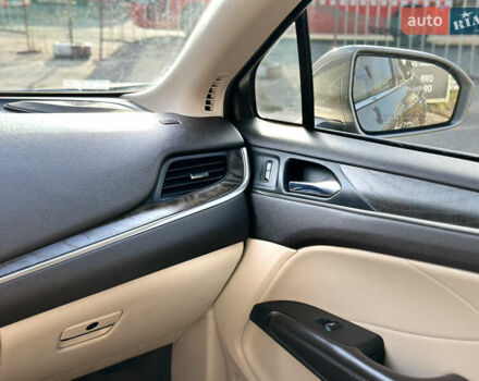 Жовтий Лінкольн МКС, об'ємом двигуна 2 л та пробігом 176 тис. км за 14990 $, фото 14 на Automoto.ua