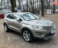 Желтый Линкольн МКС, объемом двигателя 2 л и пробегом 155 тыс. км за 15500 $, фото 1 на Automoto.ua