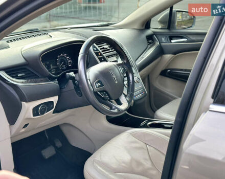 Жовтий Лінкольн МКС, об'ємом двигуна 2 л та пробігом 176 тис. км за 14990 $, фото 9 на Automoto.ua