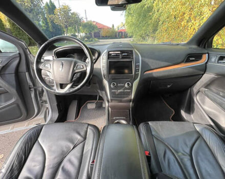 Серый Линкольн МКС, объемом двигателя 2.26 л и пробегом 100 тыс. км за 14000 $, фото 5 на Automoto.ua