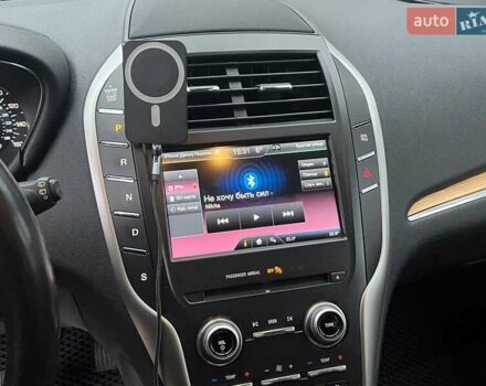 Серый Линкольн МКС, объемом двигателя 2 л и пробегом 146 тыс. км за 13740 $, фото 28 на Automoto.ua