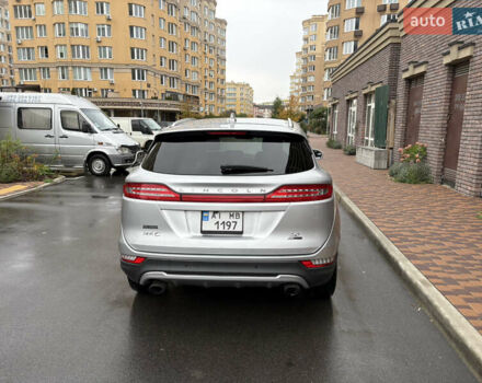 Серый Линкольн МКС, объемом двигателя 2 л и пробегом 146 тыс. км за 13000 $, фото 4 на Automoto.ua