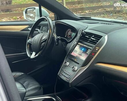 Серый Линкольн МКС, объемом двигателя 2 л и пробегом 146 тыс. км за 13740 $, фото 16 на Automoto.ua