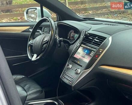 Серый Линкольн МКС, объемом двигателя 2 л и пробегом 146 тыс. км за 13740 $, фото 16 на Automoto.ua