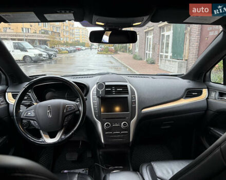 Серый Линкольн МКС, объемом двигателя 2 л и пробегом 146 тыс. км за 13000 $, фото 11 на Automoto.ua
