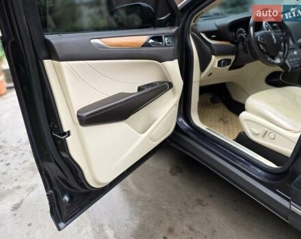Сірий Лінкольн МКС, об'ємом двигуна 2 л та пробігом 230 тис. км за 14500 $, фото 30 на Automoto.ua