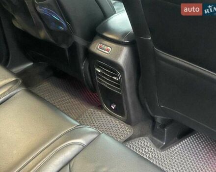 Серый Линкольн МКС, объемом двигателя 2 л и пробегом 146 тыс. км за 13740 $, фото 20 на Automoto.ua