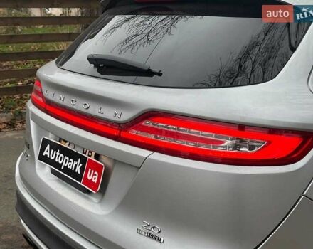 Серый Линкольн МКС, объемом двигателя 2 л и пробегом 146 тыс. км за 13740 $, фото 10 на Automoto.ua