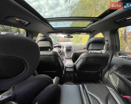 Серый Линкольн МКС, объемом двигателя 2.26 л и пробегом 100 тыс. км за 14000 $, фото 10 на Automoto.ua