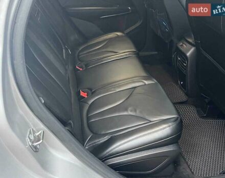 Серый Линкольн МКС, объемом двигателя 2 л и пробегом 146 тыс. км за 13740 $, фото 19 на Automoto.ua