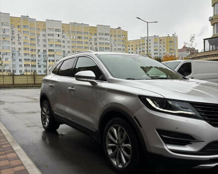 Серый Линкольн МКС, объемом двигателя 2 л и пробегом 146 тыс. км за 13000 $, фото 1 на Automoto.ua