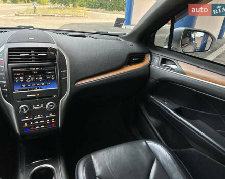 Сірий Лінкольн МКС, об'ємом двигуна 2 л та пробігом 158 тис. км за 12999 $, фото 15 на Automoto.ua