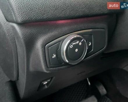 Серый Линкольн МКС, объемом двигателя 2 л и пробегом 146 тыс. км за 13740 $, фото 31 на Automoto.ua