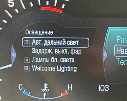 Серый Линкольн МКС, объемом двигателя 2 л и пробегом 141 тыс. км за 15500 $, фото 21 на Automoto.ua