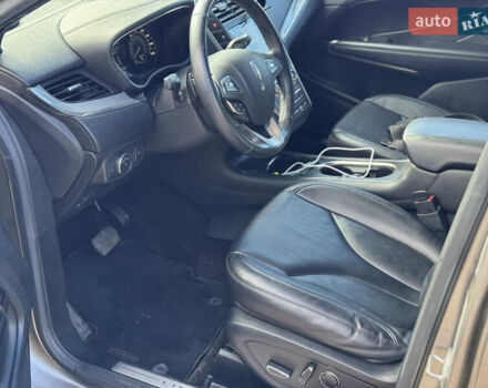 Сірий Лінкольн МКС, об'ємом двигуна 2 л та пробігом 113 тис. км за 12800 $, фото 13 на Automoto.ua