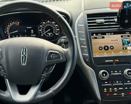 Сірий Лінкольн МКС, об'ємом двигуна 2 л та пробігом 113 тис. км за 12800 $, фото 9 на Automoto.ua