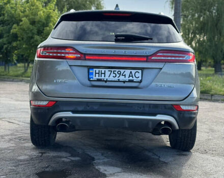 Сірий Лінкольн МКС, об'ємом двигуна 2 л та пробігом 113 тис. км за 12800 $, фото 4 на Automoto.ua