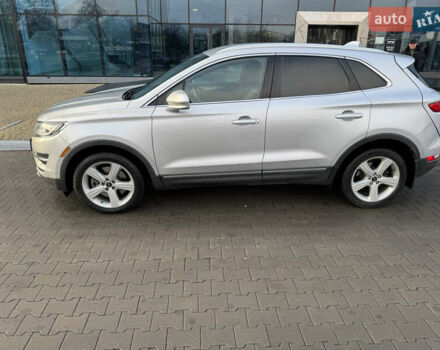 Сірий Лінкольн МКС, об'ємом двигуна 2 л та пробігом 120 тис. км за 12900 $, фото 2 на Automoto.ua