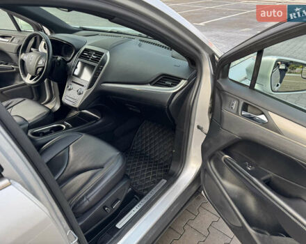 Сірий Лінкольн МКС, об'ємом двигуна 2 л та пробігом 120 тис. км за 12900 $, фото 7 на Automoto.ua