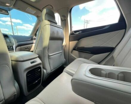 Серый Линкольн МКС, объемом двигателя 2 л и пробегом 50 тыс. км за 3800 $, фото 13 на Automoto.ua