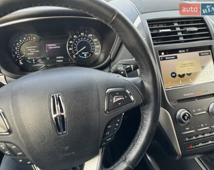 Сірий Лінкольн МКС, об'ємом двигуна 2 л та пробігом 120 тис. км за 12900 $, фото 11 на Automoto.ua